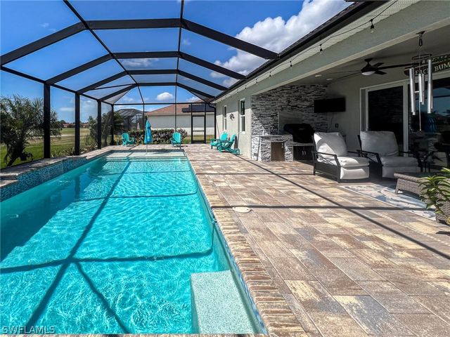 18702 Lake Hammock DR, Naples, FL 34114