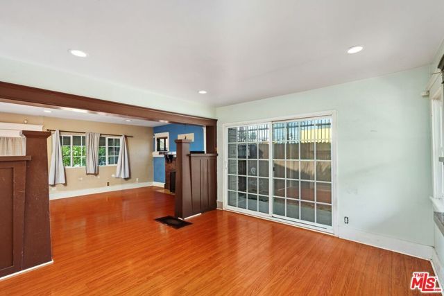4812 Arlington Avenue, Los Angeles, CA 90043