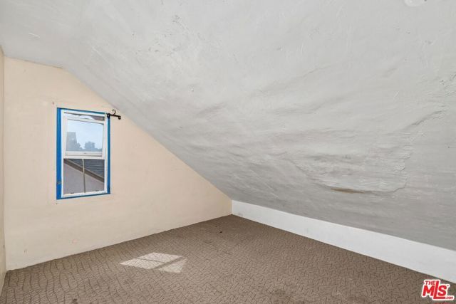 4812 Arlington Avenue, Los Angeles, CA 90043