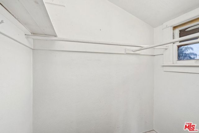 4812 Arlington Avenue, Los Angeles, CA 90043