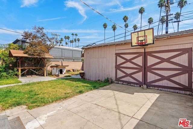4812 Arlington Avenue, Los Angeles, CA 90043
