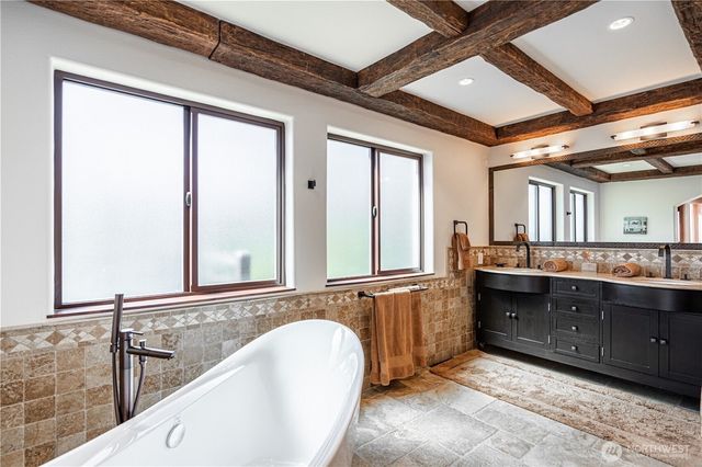 61 Washut Lane, Manson, WA 98831