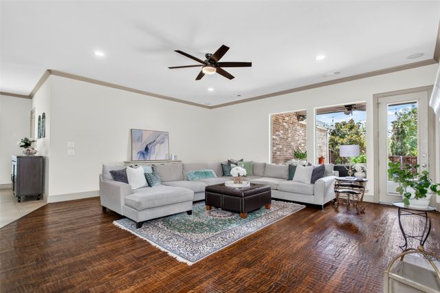 927 Mckamy Drive, Allen, TX 75013