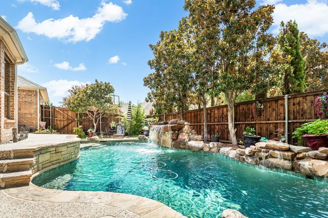927 Mckamy Drive, Allen, TX 75013