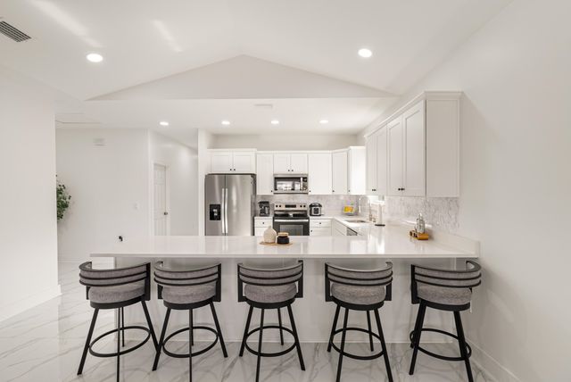 4906 E 2nd Street, Panama City, FL 32404