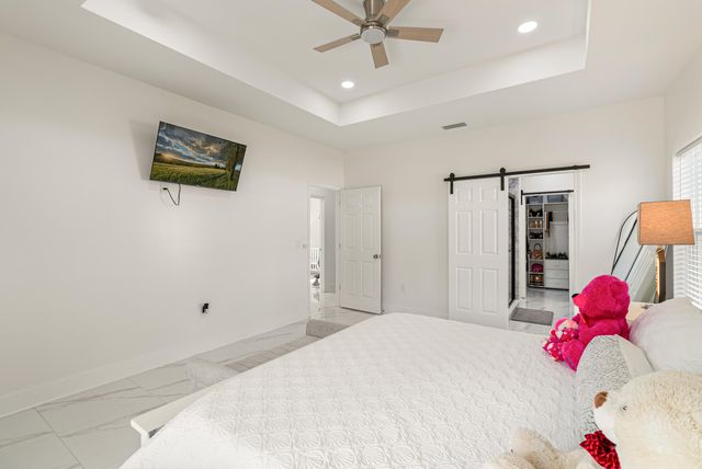 4906 E 2nd Street, Panama City, FL 32404