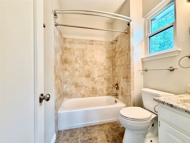 2937 Sweet Briar Street, Grapevine, TX 76051