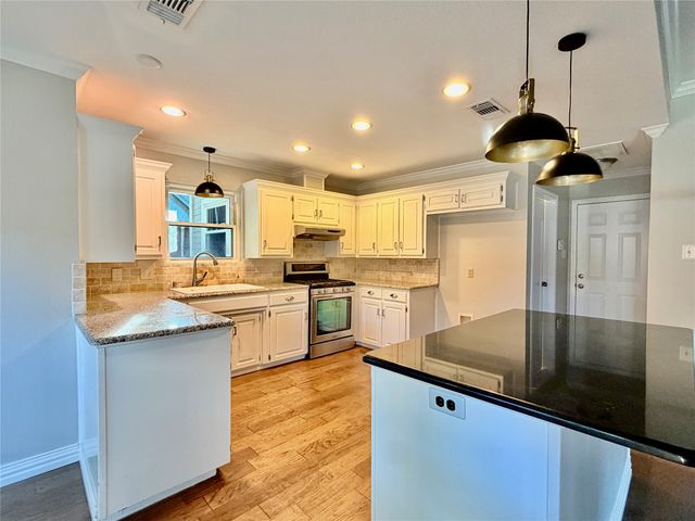 2937 Sweet Briar Street, Grapevine, TX 76051