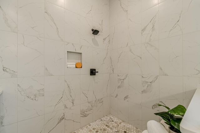 1316 Dancing Oak LN, San Marcos, TX 78666