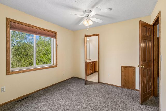 3655 Urbandale Lane N, Plymouth, MN 55446