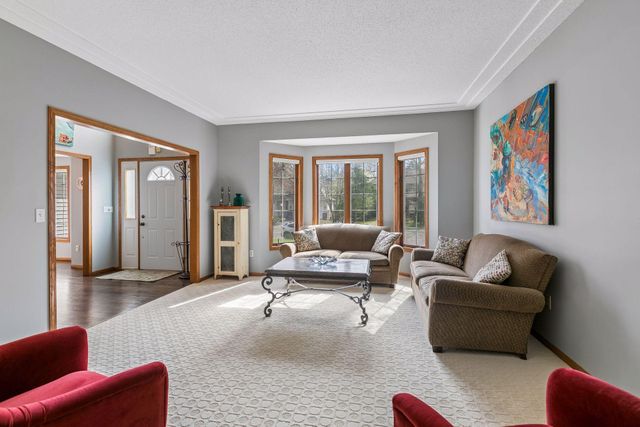 3655 Urbandale Lane N, Plymouth, MN 55446