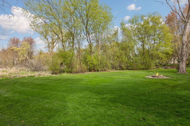3655 Urbandale Lane N, Plymouth, MN 55446