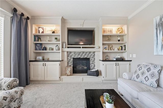 10365 N Skiles Court, Kansas City, MO 64157