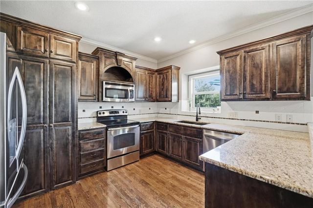 10365 N Skiles Court, Kansas City, MO 64157
