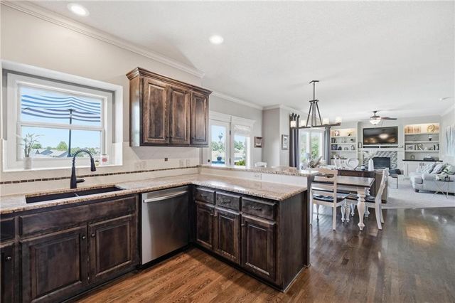 10365 N Skiles Court, Kansas City, MO 64157