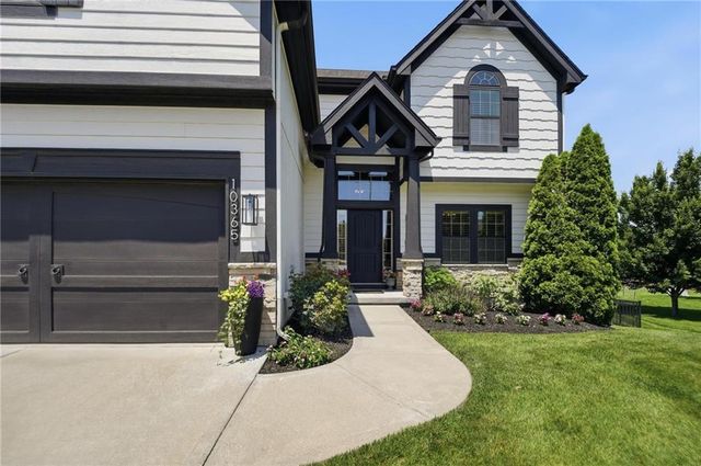 10365 N Skiles Court, Kansas City, MO 64157