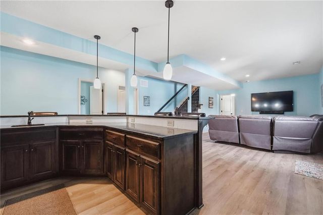 10365 N Skiles Court, Kansas City, MO 64157