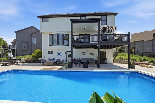 10365 N Skiles Court, Kansas City, MO 64157