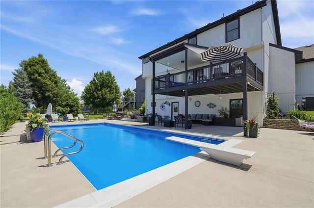 10365 N Skiles Court, Kansas City, MO 64157
