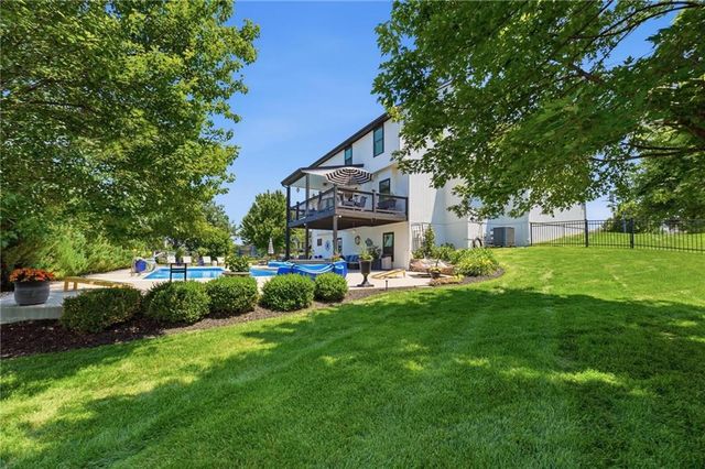 10365 N Skiles Court, Kansas City, MO 64157