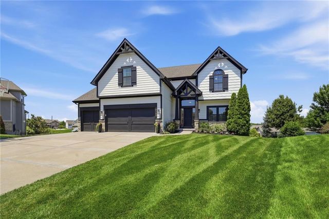 10365 N Skiles Court, Kansas City, MO 64157