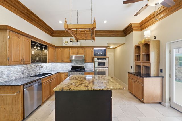 1509 Aylesbury Lane, Plano, TX 75075