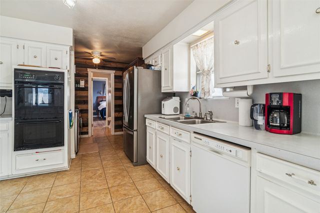 903 Houston St Street, Anna, TX 75409