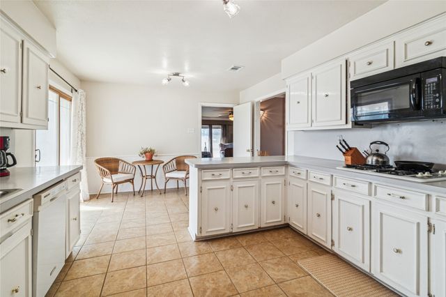 903 Houston St Street, Anna, TX 75409