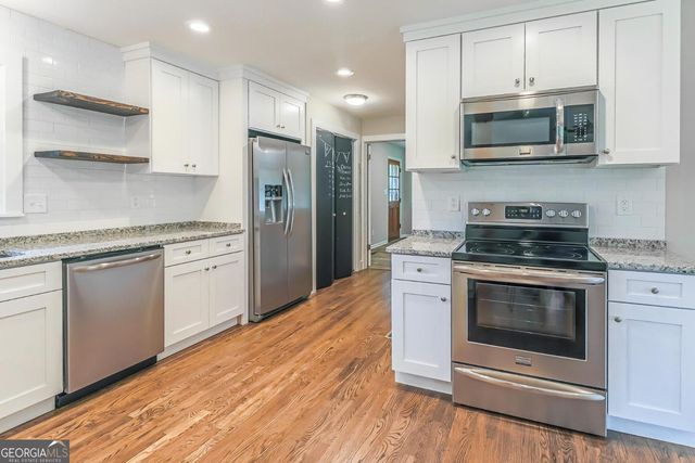 99 Woodvalley Drive, Fayetteville, GA 30215