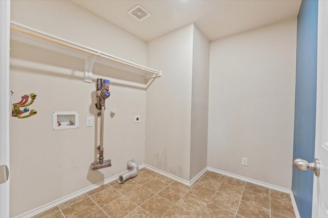 1401 N Houston Street, Royse City, TX 75189