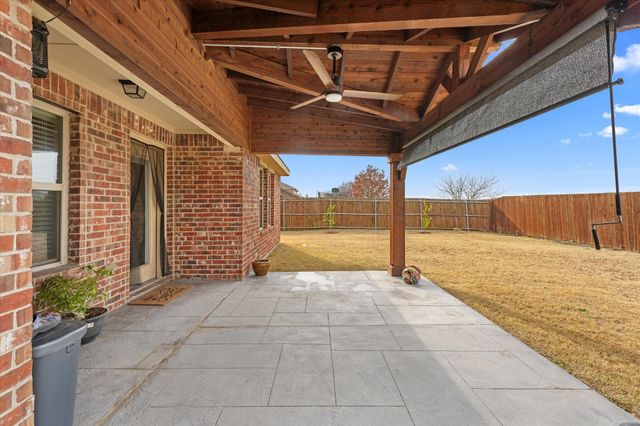 1401 N Houston Street, Royse City, TX 75189