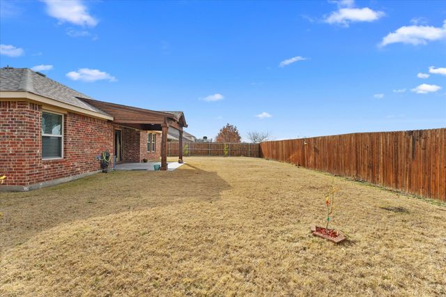 1401 N Houston Street, Royse City, TX 75189