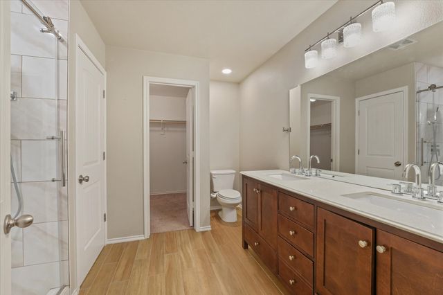 1401 N Houston Street, Royse City, TX 75189