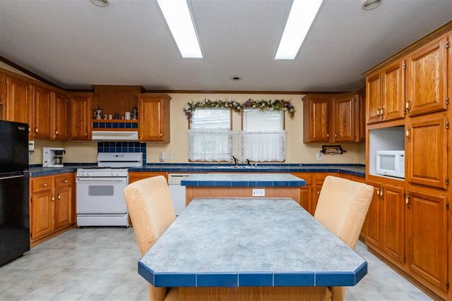 8000 Warren Woods Road 62, Three Oaks, MI 49128
