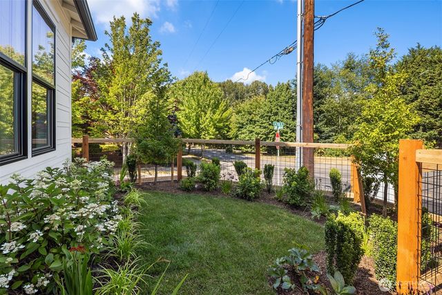 9331 126th Avenue NE, Kirkland, WA 98033