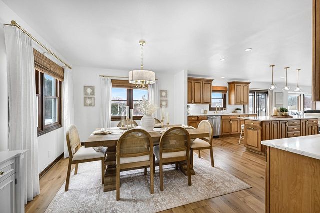 2664 E Henry AVENUE, Cudahy, WI 53110