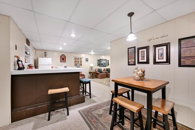 2664 E Henry AVENUE, Cudahy, WI 53110