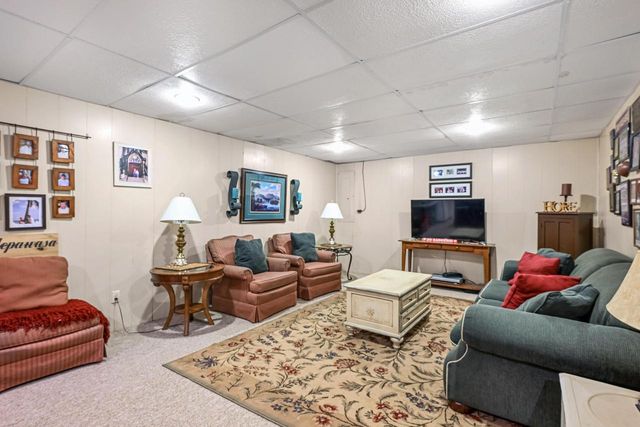 2664 E Henry AVENUE, Cudahy, WI 53110