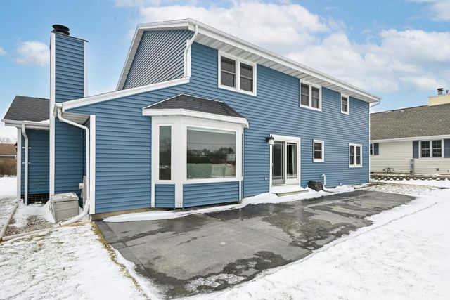 2664 E Henry AVENUE, Cudahy, WI 53110