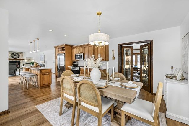 2664 E Henry AVENUE, Cudahy, WI 53110