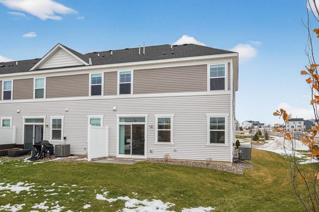 1935 Prospect Lane, Carver, MN 55315