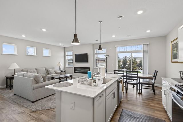 1935 Prospect Lane, Carver, MN 55315