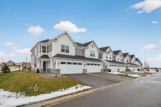 1935 Prospect Lane, Carver, MN 55315