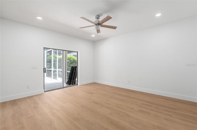 2424 STONE CROSS CIRCLE, Orlando, FL 32828