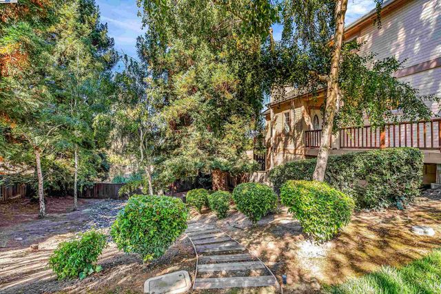 23661 Glenbrook Lane, Hayward, CA 94541