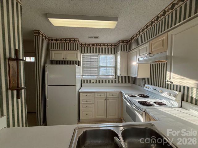 4210 Melrose Club Drive, Matthews, NC 28105