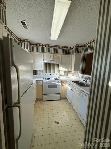 4210 Melrose Club Drive, Matthews, NC 28105