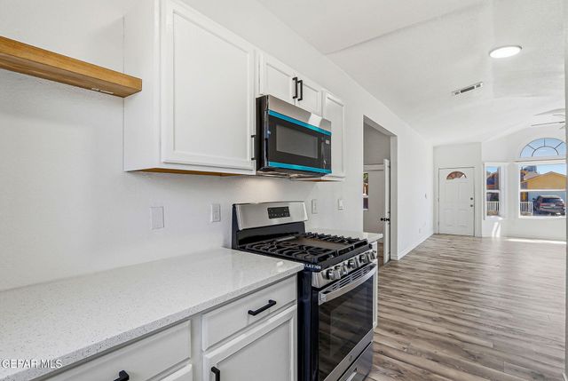 14357 Venecia Drive, Horizon City, TX 79928