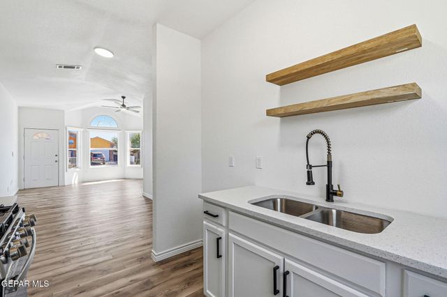 14357 Venecia Drive, Horizon City, TX 79928