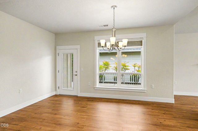 430 Bridge Creek Drive, Central Point, OR 97502